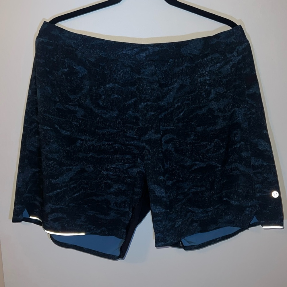 Lululemon short with brief liner , size XXL.